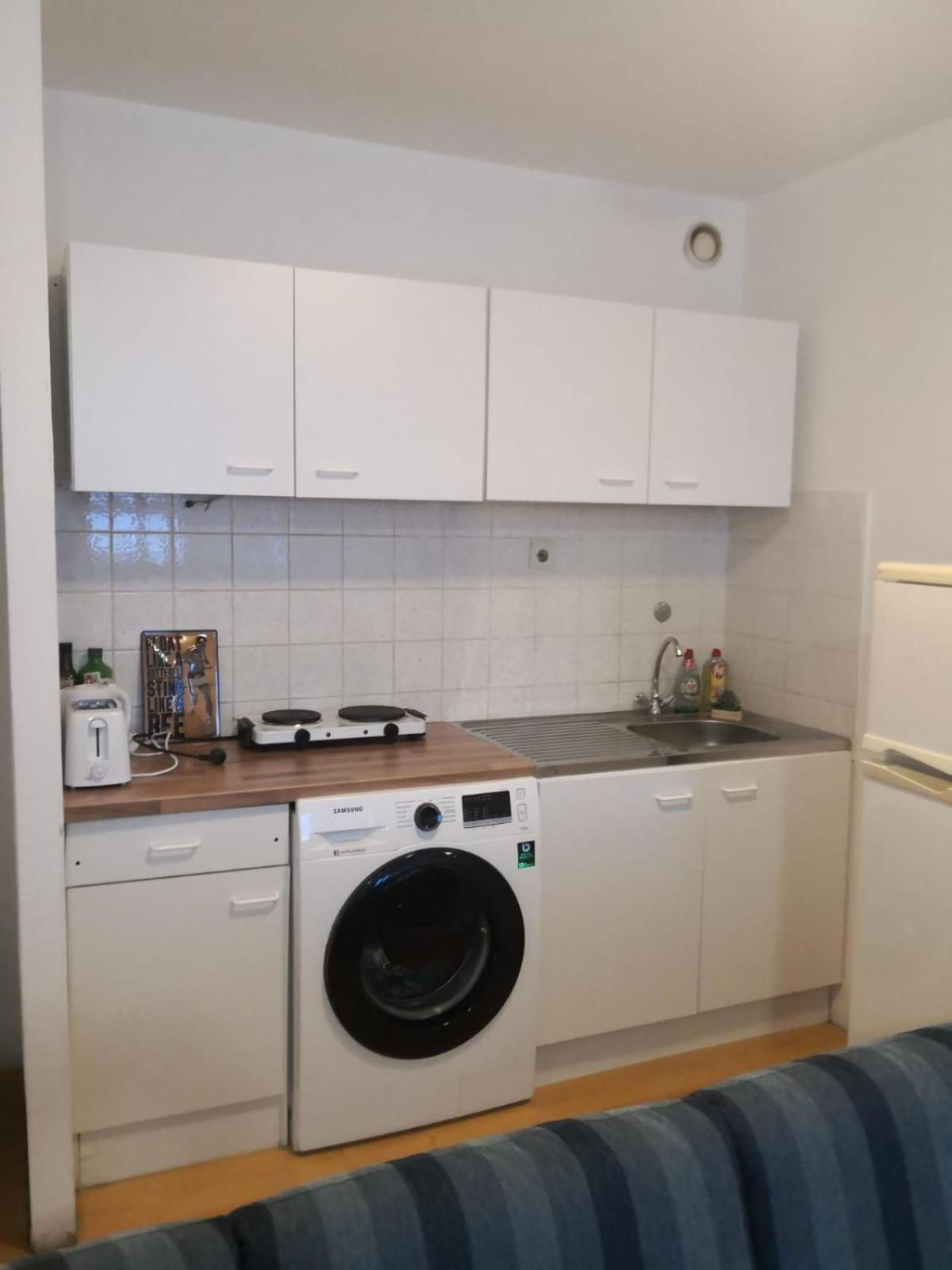 Am Fronhof Apartment Bonn